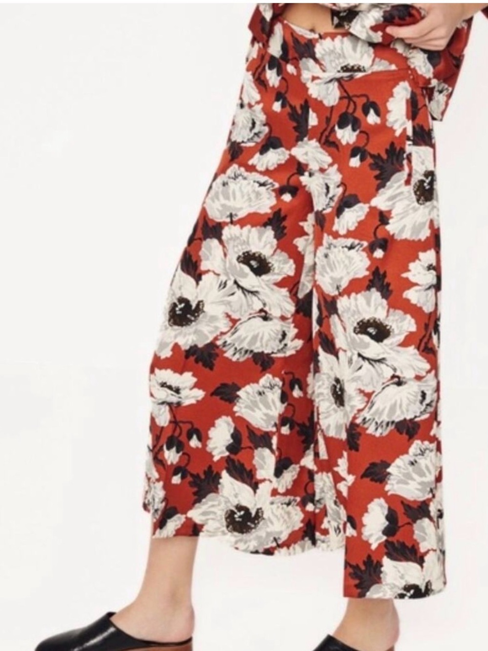 Zara Wide-Leg Floral Print Pants